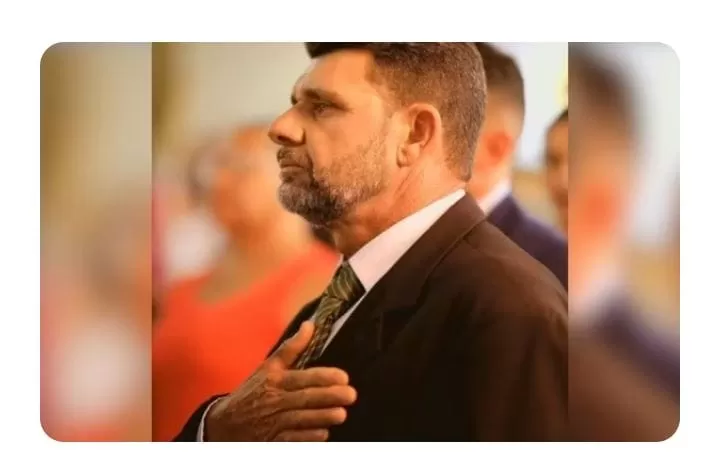 Vereador denunciado por estupro de estagiária.